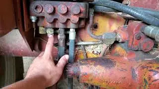 How to plumb a 2 way spool on an Allis Chalmers D series.