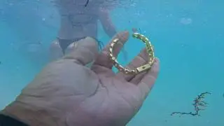 More rings and jewelry found underwater metal detecting