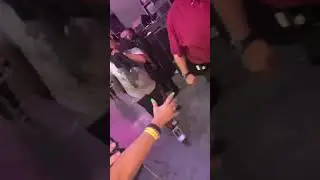 Juice wrld signs kids cast at concert
