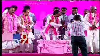 CM KCR reaches TRS Plenary Meet at Kompally - TV9