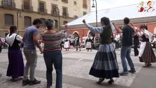 Iruñeko Dantzarien Topaketa Iruñeko Ortzadar Dantza Taldea 1309280702