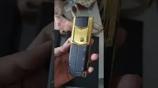 Vertu Signature Gold Limited Edition Luxury Mobile Phone