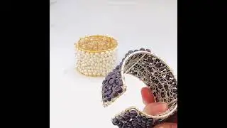 Silver or Gold Plated Cuff Bracelet with White or Black Peacock Pearls #pearlbracelet #giftsforher