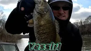 WHAT people aren't TELLING u about SHALLOW Water Fishing. ( Berkley Frittside 5) #fishing