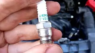Иридиевая свеча зажигания Denso ik20TT, ITV20tt (40 000 пробега)
