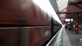 DB Schenker BR189 met lege Erts-trein passeert station Ede-Wageningen I HD