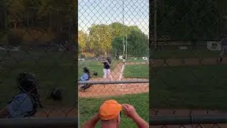 WATCH THE CATCHERS MIT , FIRST 2 PITCHES WASN&rsquo;T STRIKES, WONDER WHERE THE STRIKE ZONE IS