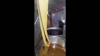 Live Frying Sanzi at Chinese Street Stall | Real-Time Dough, Oil, Crisp Workflow