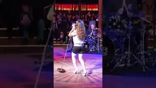 Jenifer -que l’amour s’en aille - cabaret sauvage