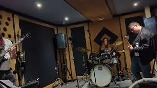Band Together: Sonic Death Monkey play Dreaming of You