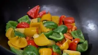 Hawkins Futura Ironman Slim Cast Iron 4.75 Litre Stir-Fry Wok, Lightweight, durable (IMW475)