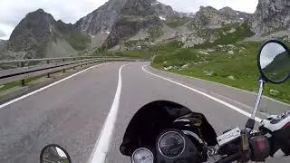 Suzuki SV650 - Col du St.Bernard / Italy