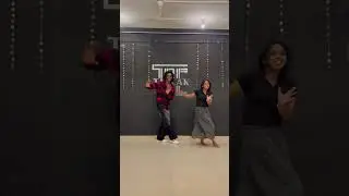 Oru vallam ponnum💃🕺 #song #music #love #thilakdancechoreos #malayalam #mallu #dance #dancecover