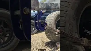 Toyota Land Cruiser FJ70 Comfort Shackle Leaf Spring Upgraded - PAT🛠️❤️#shortsvideo  #shortfeed
