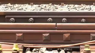 FENOMENA PEMUAIAN SAMBUNGAN KERETA API
