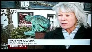 Mandy and John Paul Castle's Wedding - BBC News - 30 Nov 2010