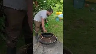 Feuerschale reinigen in 5 Minuten:) #garten #fleischermeister #fleischer #meister #spaß #bümmerstede