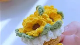 🪡钩针:2.3mm🧶线材:苏苏姐家唯棉4股@苏苏姐 🎨色号: 09 23 25 34 64🌻把阳光钩进花花里#向日葵花束 #花束钩织 #向日葵钩织 #钩织教程视频