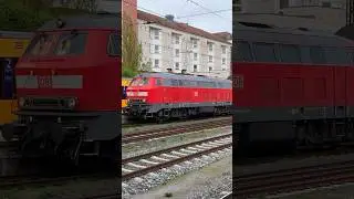 218 403-4 kommt mit ihrem RE 2 in Regensburg an #dbregio #br218