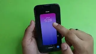 iPhone 16e: How to Change clock style?