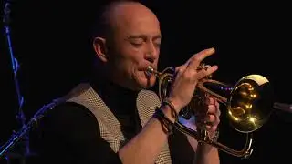 Jan van Duikeren's JVD4 feat. John Engels and the Metropole Orkest Strings: Mum (live).