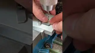 Making a drilling jig on the mill