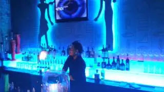 Bartender in action @ Sahara Lombok.mp4