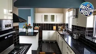Spacious Family Home Minutes from the Beach | Blackpool, United Kingdom | Hotel Review 🛏️