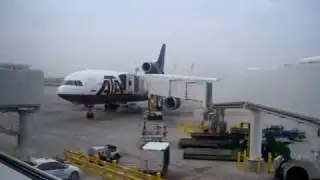 SHAW ARMY STORIES - AUG 5 2005 R & R TRIP ARRIVAL DFW ATA AIRLINES L-1011 WALKING DOWN JET-WAY