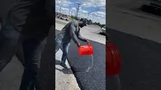 Little bit of magic 🎥: @danthepaver #asphalt #construction #paving #asphaltpaving #satisfying