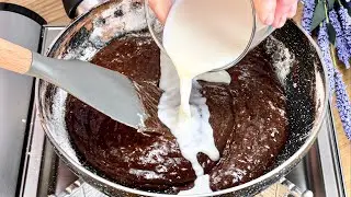 Это бомба!Самый шоколадный и сочный торт!Замешиваем прямо на сковороде!