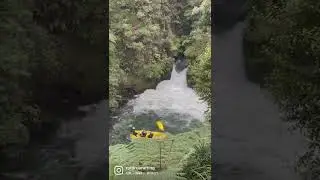 EPIC FAIL | Kayaker Gets Run Over By Raft, Kaituna River NZ