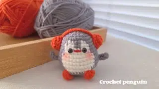 Crochet headphone penguin #crochet #handmade #crochet tutorial