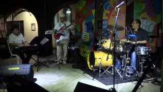 Jazzcarate Latin Trio - Caribe  (usar audifonos, sonido ambiental)