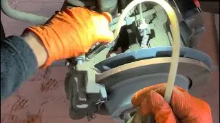 Ford Edge Brake Fluid Change in 10 Minutes!#brakefluid #automobile #diycarmaintenance #mechanic 