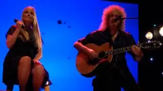 Brian May & Kerry Ellis - 