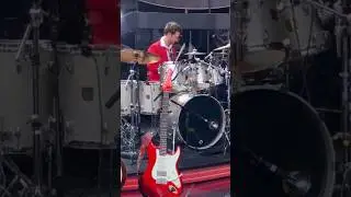 CHRISTOPHER UCKERMANN TOCANDO BATERIA ULTIMO SHOW DO RBD SOY REBELDE TOUR LIVE IN M&Eacute;XICO