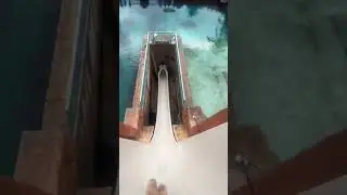 &ldquo;Leap of Faith&rdquo; Water Slide at Atlantis - Nassau, Bahamas