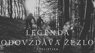 Legenda MTB odovzd&aacute;va žezlo: Martin Knapec a Richard Tandara