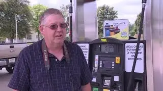 WWII Veteran Shares War Stories After Viral Picture