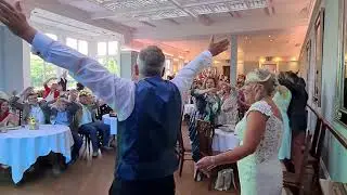 Covid-Friendly First Dance - UK Wedding Tips