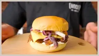 Harissa-spiced Pulled [MOCK]&reg; Lamb Burger with Slaw