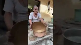 The amazing technique of hand-making brass utensils that dates back thousands of years 