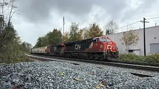 Acceleration!!! CN 582 (Local Train) @ Burnaby (Piper) BC Canada 19OCT25 ET44AC 3185 Leading