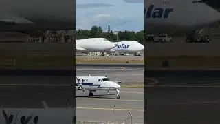 ACE Cargo Beech 1900C on Taxiway Yankee ANC-SDP
