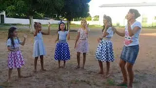Coreografia Infantil - EU e minha casa Serviremos a Deus