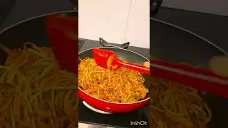 Veg Noodles Pockets | इतनी Tasty बनी थी की २ मिनट में सारी गायब हो गई |