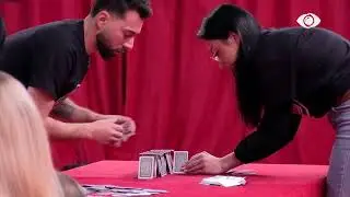 Keijsi, Miri, Erik dhe Artani luajnë 'murlan' teksa banorët e tjerë vijojnë sfidën