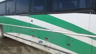 Lot 235 - 2003 MCI Motor Coach D4500 102DLS Intercity Bus