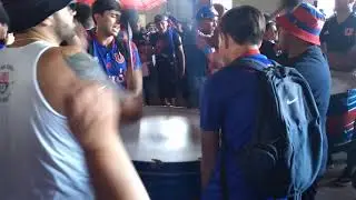 Los De Abajo AgUante puerta 14- Los Años Pasarán...